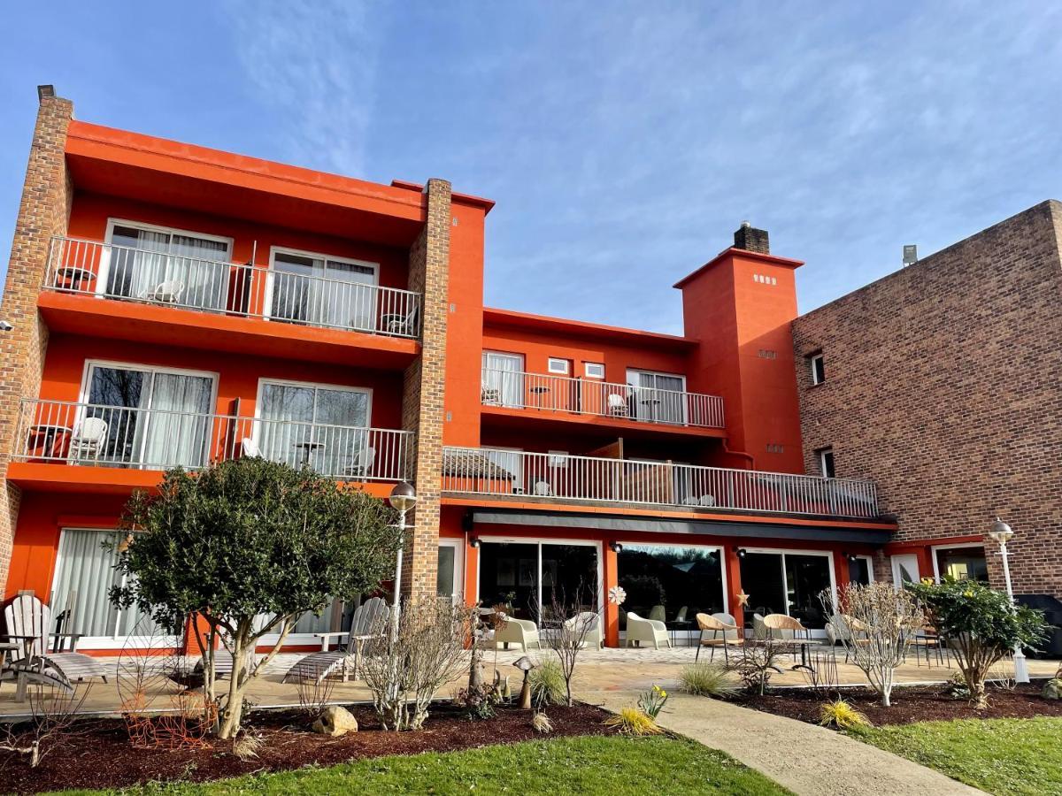 Logis Hotel & Restaurant - Le Relais De Montigny Montigny  エクステリア 写真