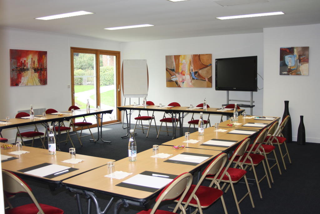 Logis Hotel & Restaurant - Le Relais De Montigny Montigny  エクステリア 写真
